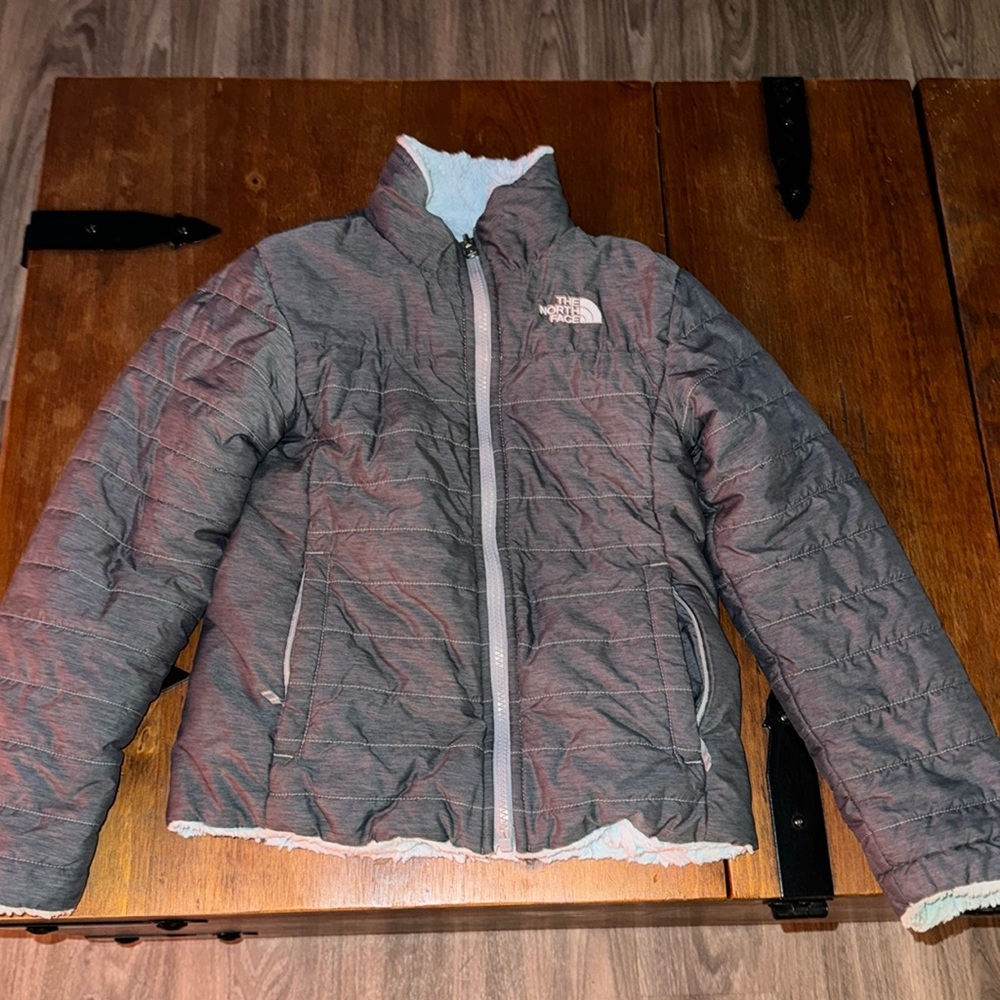 North Face girl’s jacket size small 7/8
